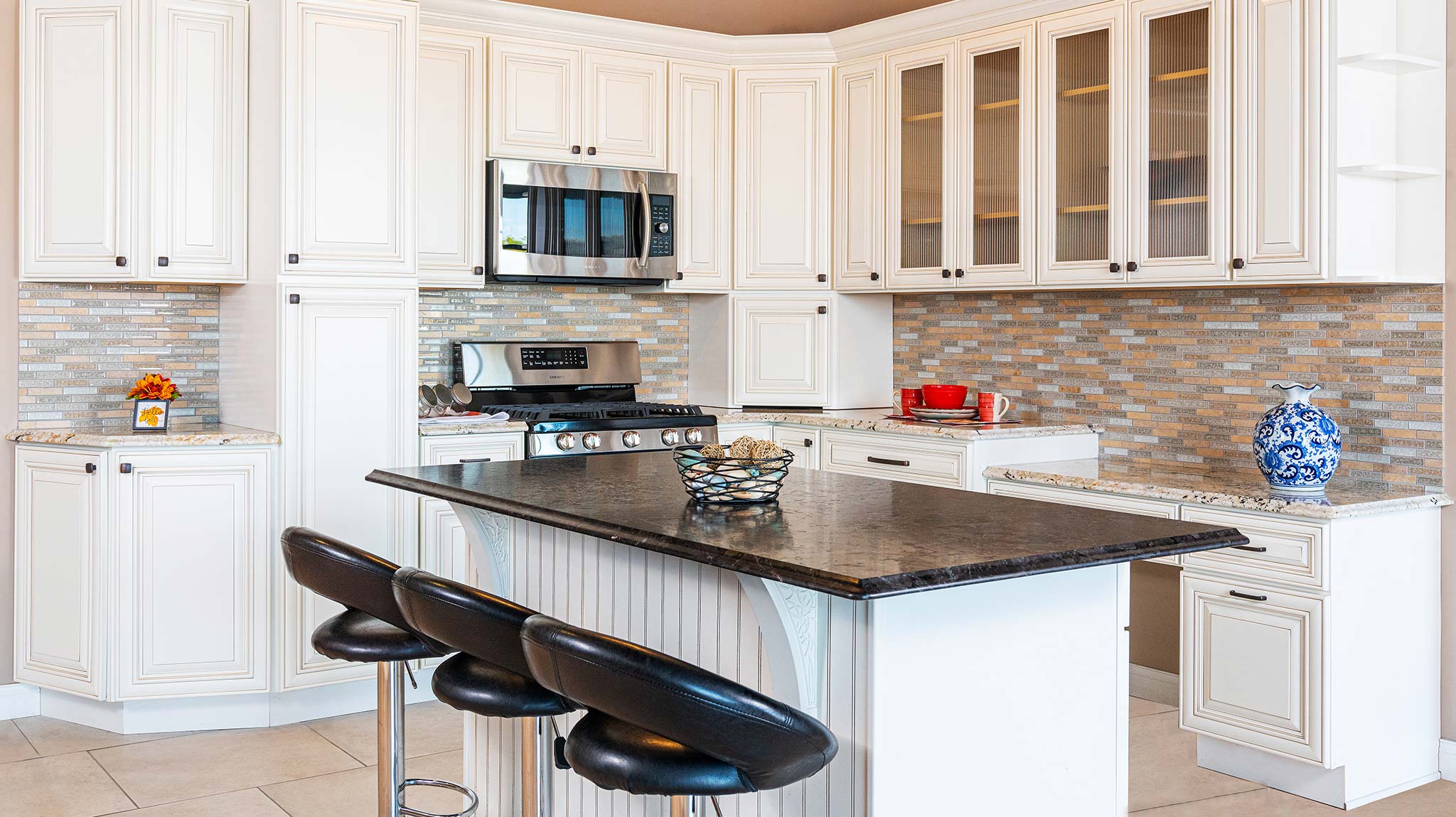 Top Layout Mistakes to Avoid When Designing a Kitchen